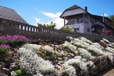 ペンション Szabó Vendégház