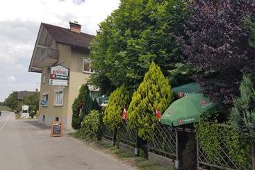 호스텔 Gasthaus Krone