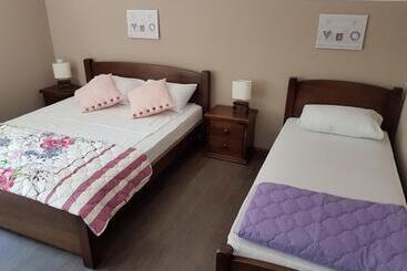 پانسیون Apartmani Simić Valjevo