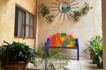 Majatalo Flor De Cera