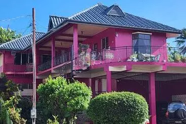 پانسیون The Seaside Garden Guesthouse