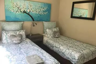 ペンション Bay Breeze Guesthouse Selfcatering