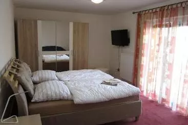 ペンション Guest House Krpole