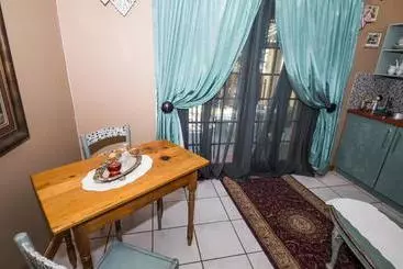 پانسیون Tarentaalrand Guesthouse