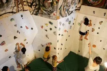 Pensió Worldtreck Dinner & Guesthouse Pise