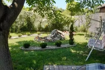 ペンション Guest House Rózsakert