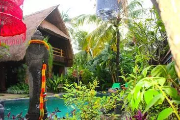Pensão Hobbit S House Homestay