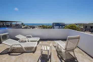 Pension Hostal Tongo Reef