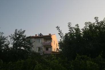 호스텔 Big Garden Bahçeli Konak