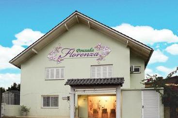 پانسیون Pousada Florenza
