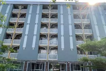 Burapha Bangsaen Garden Apartment
