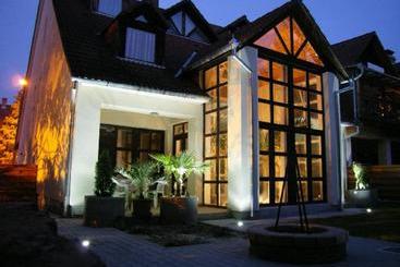 Pensjonat Pálma Apartmanház Harkány