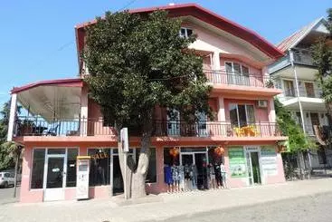 Pensió Magnolia Guest House