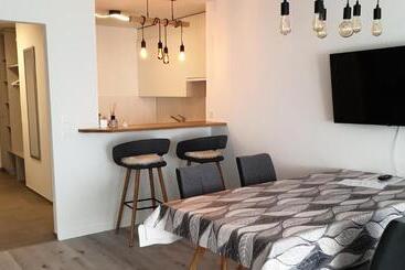 Apart Otel Ferienwohnungen Chesa Clois 24