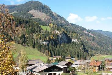 ペンション Zimmer & Appartements Schwarzenbacher Sonja & Konrad