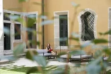 Hotel Portobay Flores