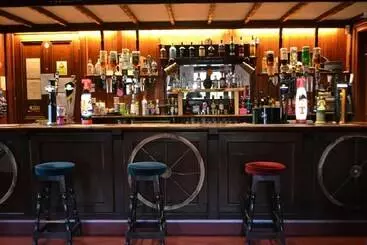 Hotel Redhall Arms