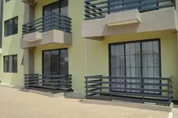 هتل Serene Crest Apartments