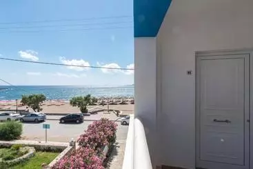 Hôtel (catégorie 1/2 *) Sifis Studios