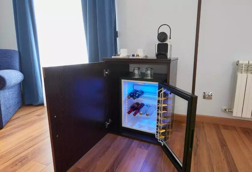 酒店 La Serrana, Antiguo 40 Nudos