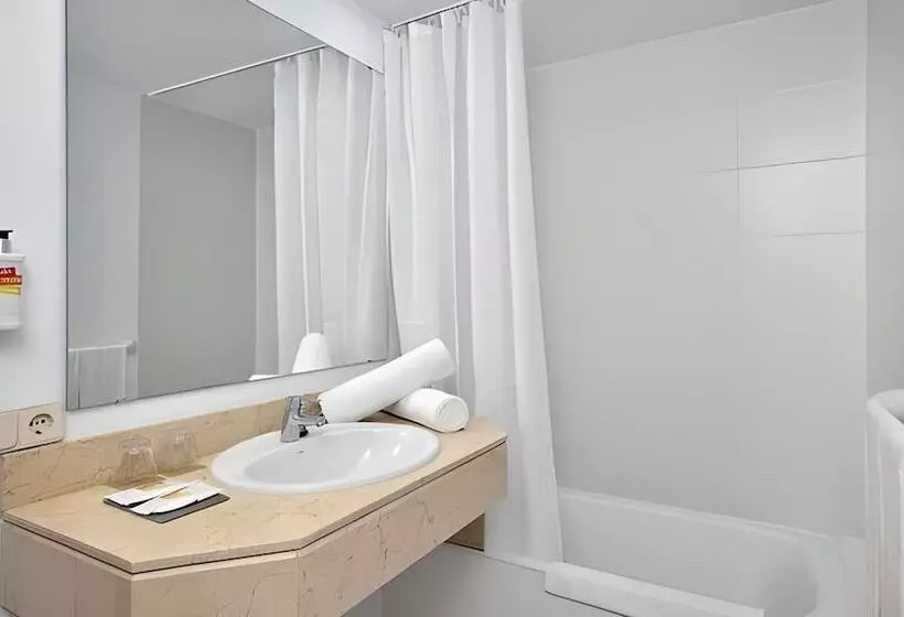 בית מלון כפרי Aluasun Cala Antena All Inclusive