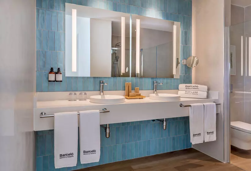 Отель Barceló Ponent Beach