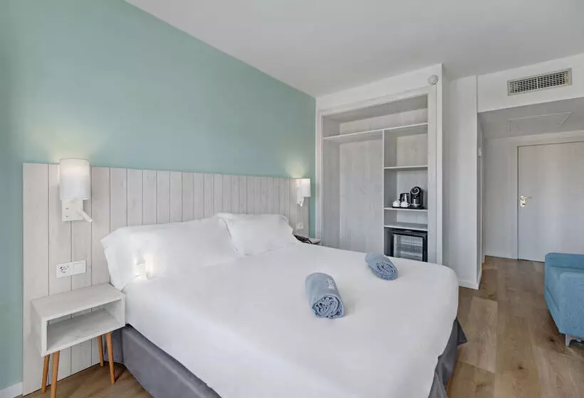 Отель Barceló Ponent Beach