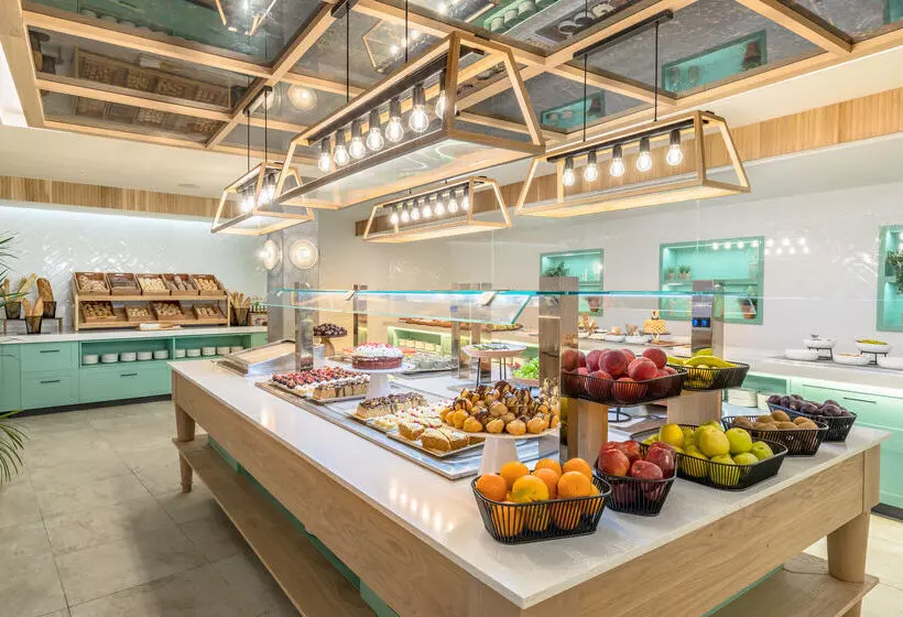 Отель Barceló Ponent Beach