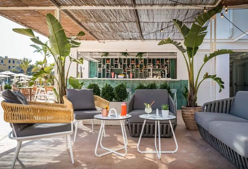 Отель Barceló Ponent Beach