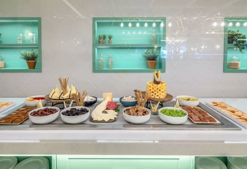 Отель Barceló Ponent Beach