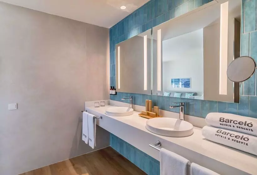 Отель Barceló Ponent Beach