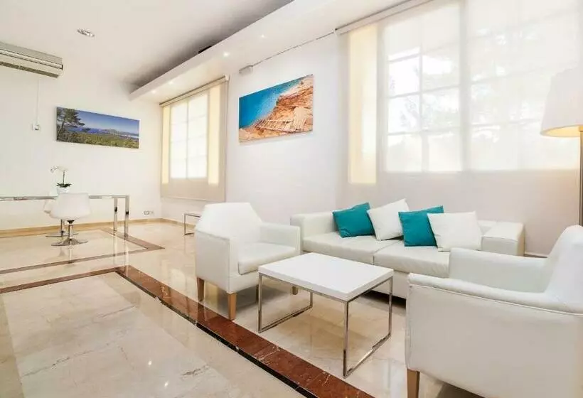 فندق Globales Simar