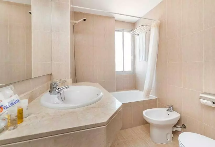 בית מלון כפרי Globales Simar