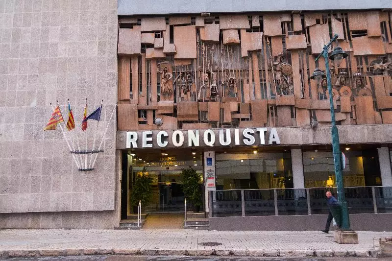 ホテル Reconquista