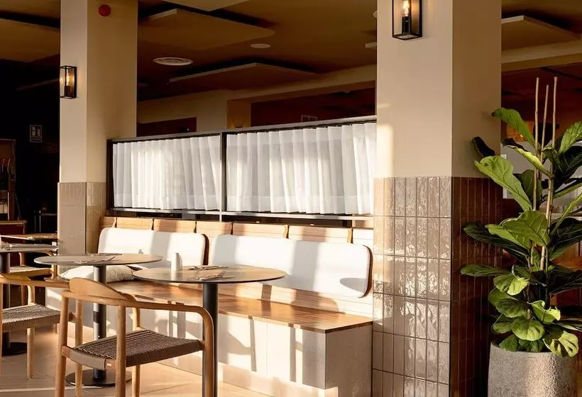 Отель Sunprime Pollensa Bay