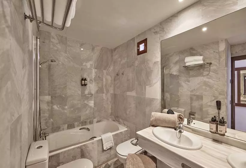 Maristel Hotel & Spa - Adults Only