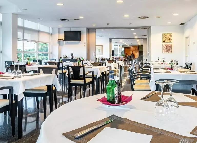 فندق Air Penedès