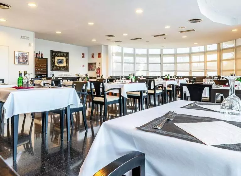 فندق Air Penedès