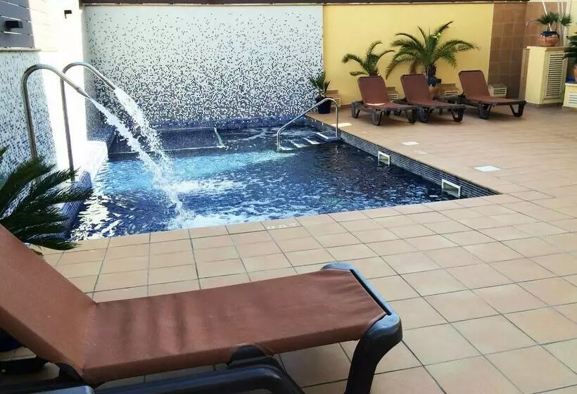 Hotel & Apartamentos Neptuno