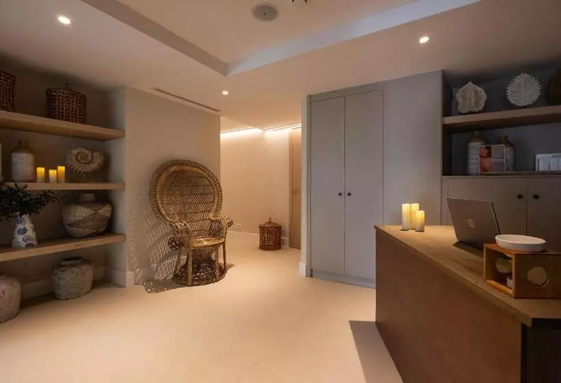 فندق Catalonia Mirador des Port