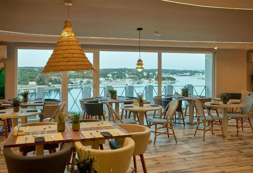 فندق Catalonia Mirador des Port