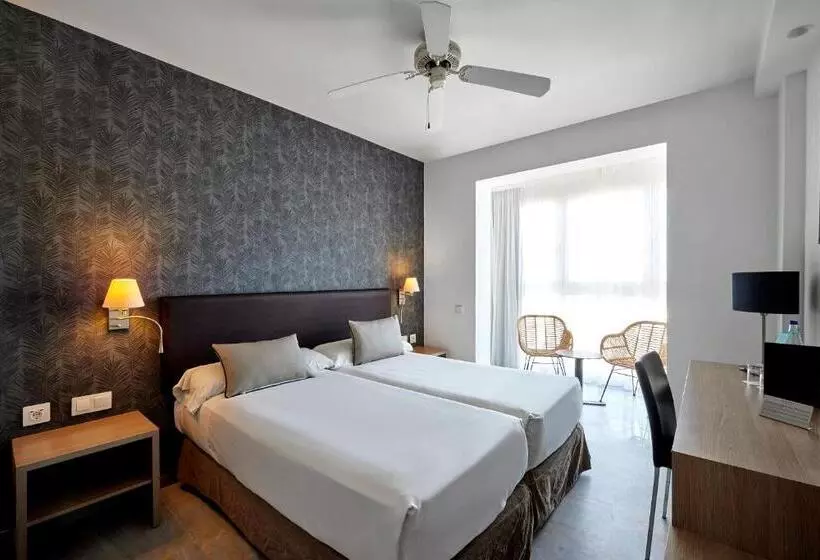 فندق Catalonia Mirador des Port