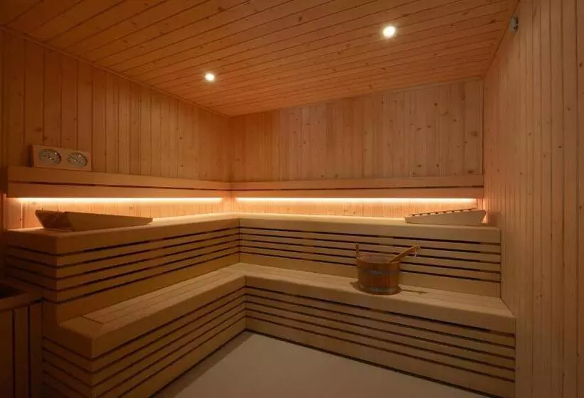 فندق Catalonia Mirador des Port