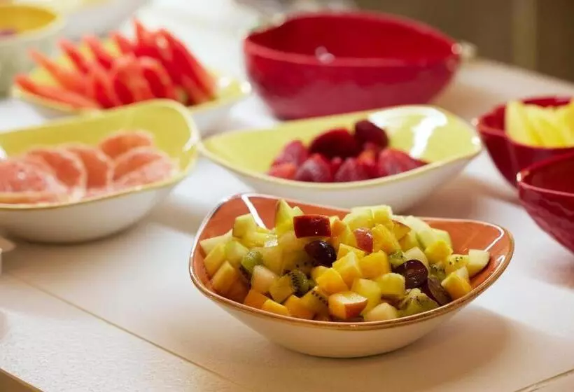 فندق Catalonia Mirador des Port