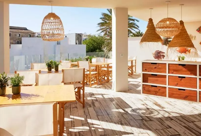 فندق Catalonia Mirador des Port