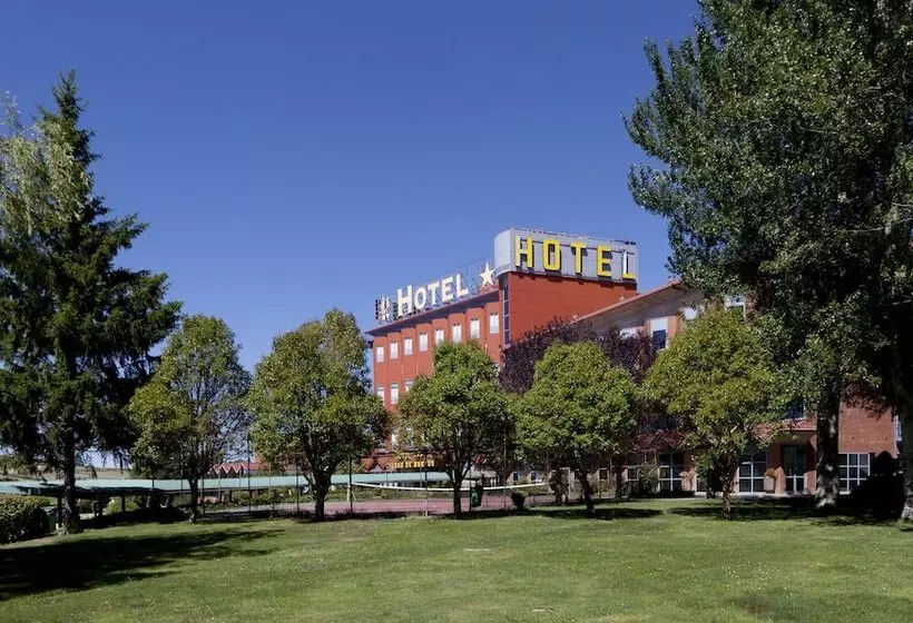 هتل Ciudad De Burgos