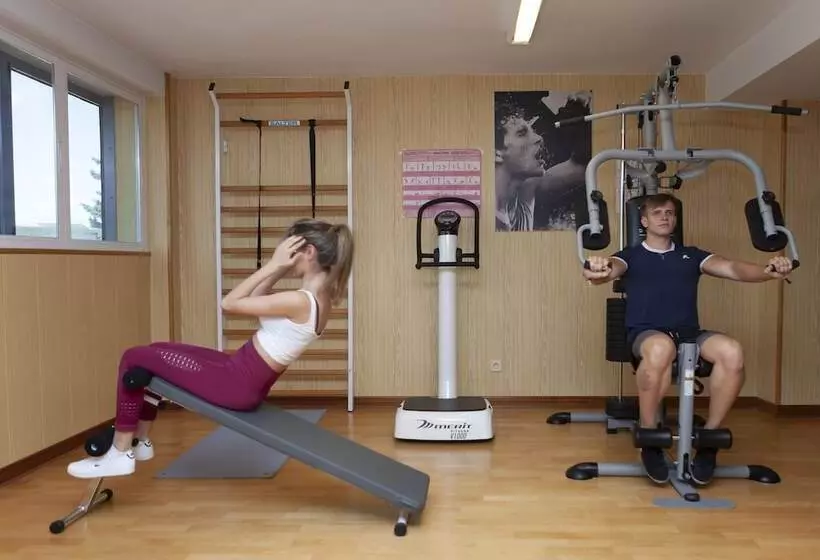 هتل Ciudad De Burgos