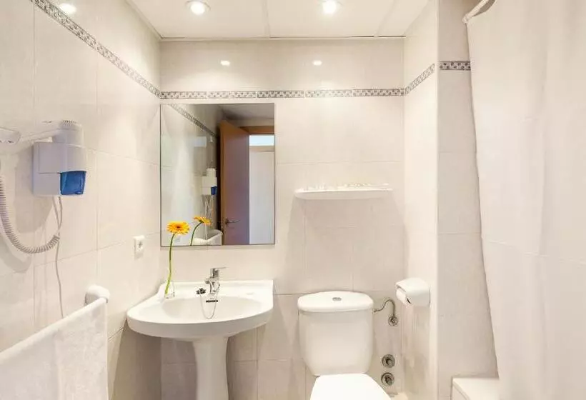 هتل Club Can Bossa