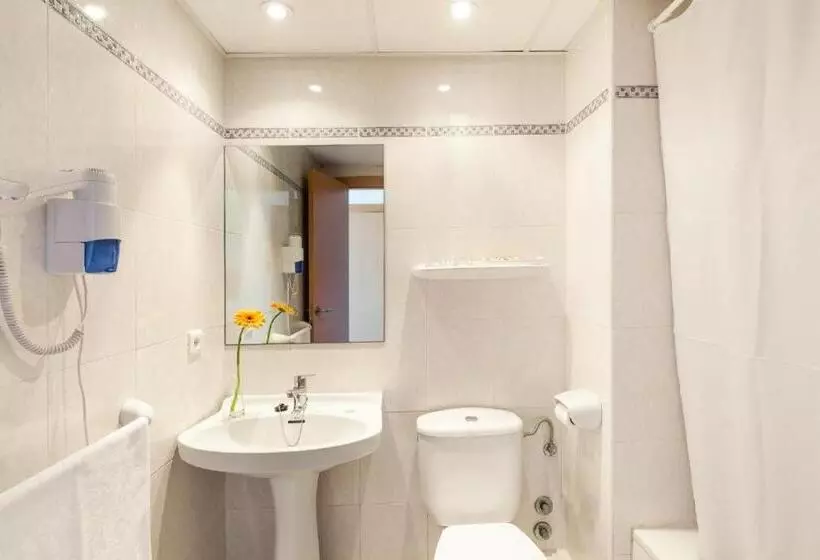 هتل Club Can Bossa