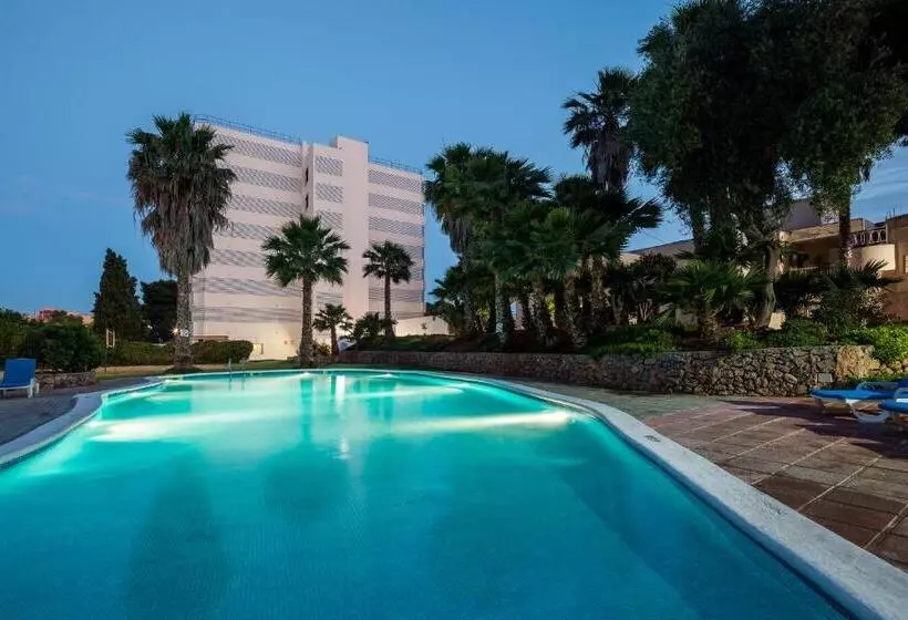 هتل Club Can Bossa